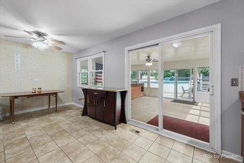 Tiny photo for 2320 Bayside Drive, Hanover Park, IL 60133 (MLS # 12475900)