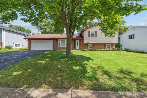 Tiny photo for 2320 Bayside Drive, Hanover Park, IL 60133 (MLS # 12475900)