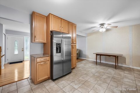 Tiny photo for 2320 Bayside Drive, Hanover Park, IL 60133 (MLS # 12475900)