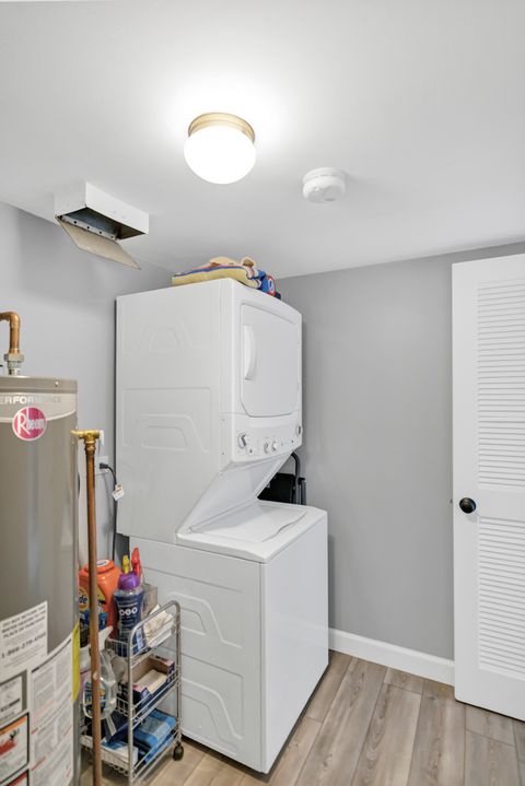 Tiny photo for 270 Woodstone Circle, Buffalo Grove, IL 60089 (MLS # 12600799)