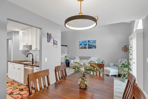 Tiny photo for 270 Woodstone Circle, Buffalo Grove, IL 60089 (MLS # 12600799)