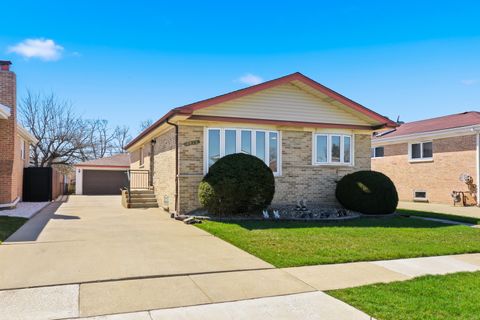 Photo of Schiller Park, IL 60176 (MLS # 12633903)