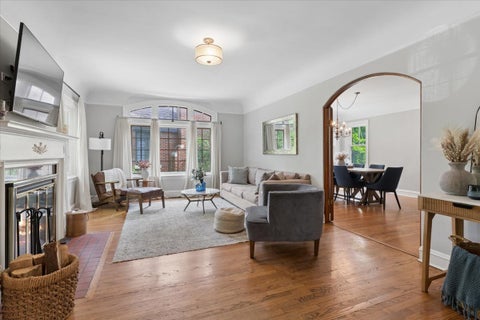 Tiny photo for 5941 N Knox Avenue, Chicago, IL 60646 (MLS # 12648031)