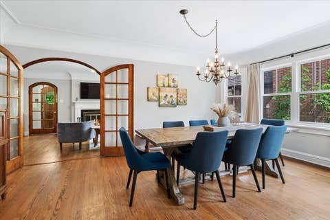 Tiny photo for 5941 N Knox Avenue, Chicago, IL 60646 (MLS # 12648031)