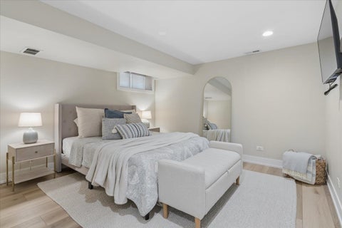 Tiny photo for 5941 N Knox Avenue, Chicago, IL 60646 (MLS # 12648031)