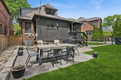 Tiny photo for 5941 N Knox Avenue, Chicago, IL 60646 (MLS # 12648031)