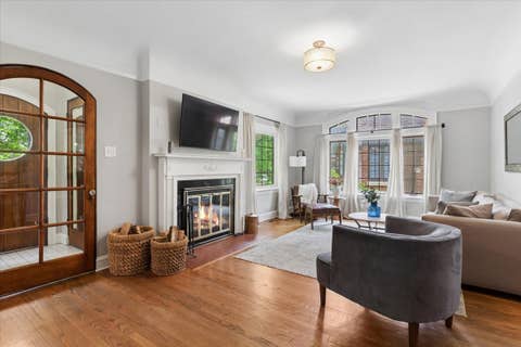 Tiny photo for 5941 N Knox Avenue, Chicago, IL 60646 (MLS # 12648031)