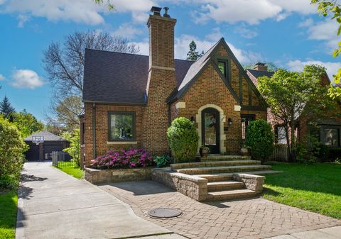 Photo of 5941 N Knox Avenue, Chicago, IL 60646 (MLS # 12648031)