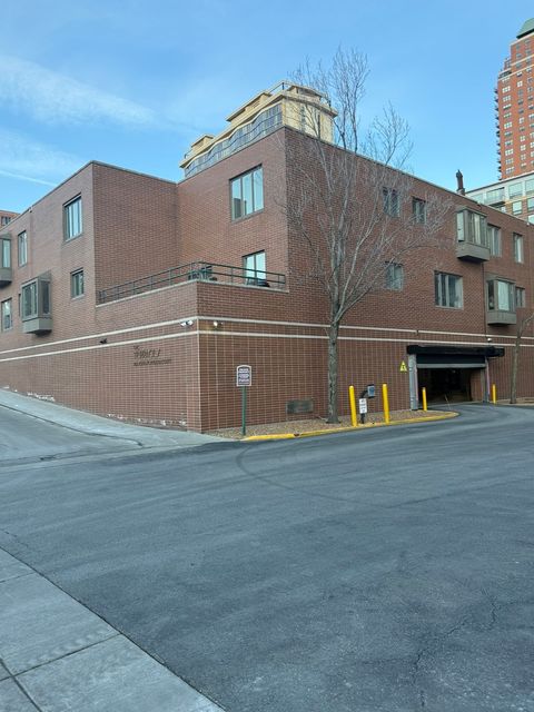 801 S Plymouth Court 324 Chicago IL 60605