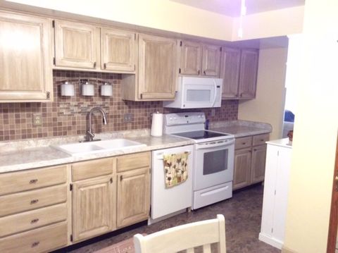 Tiny photo for 23 Cherry Hill Court #124, Hampton, IL 61244 (MLS # 12553127)