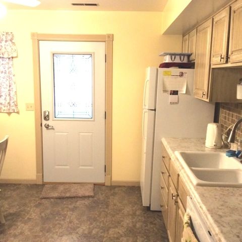 Tiny photo for 23 Cherry Hill Court #124, Hampton, IL 61244 (MLS # 12553127)