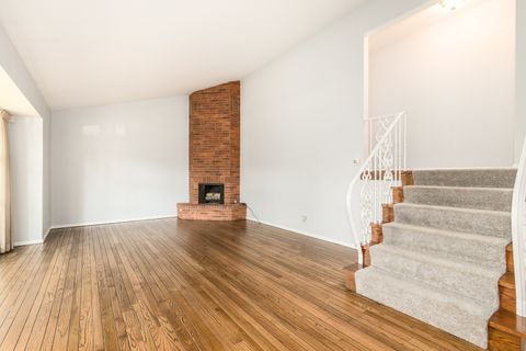 Tiny photo for 713 Carriage Hill Drive, Glenview, IL 60025 (MLS # 12492878)