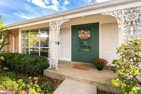 Tiny photo for 713 Carriage Hill Drive, Glenview, IL 60025 (MLS # 12492878)