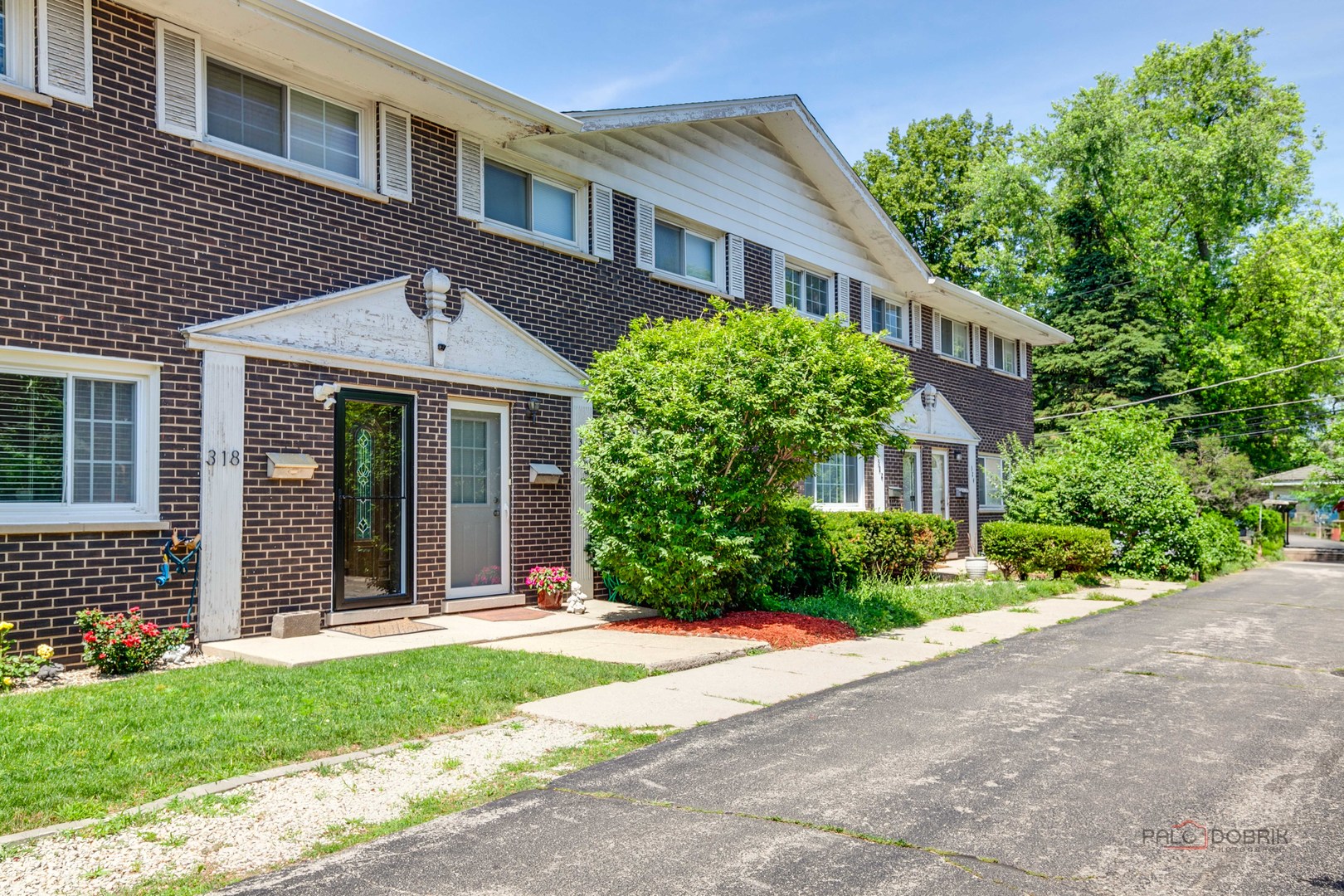 320 Skokie Court