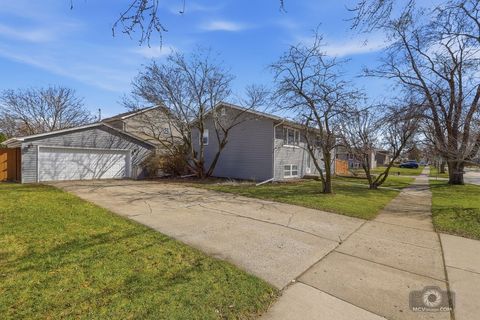 Tiny photo for 904 Cove Avenue, Lockport, IL 60441 (MLS # 12579698)