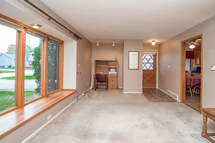 34721 N Iroquois Trail