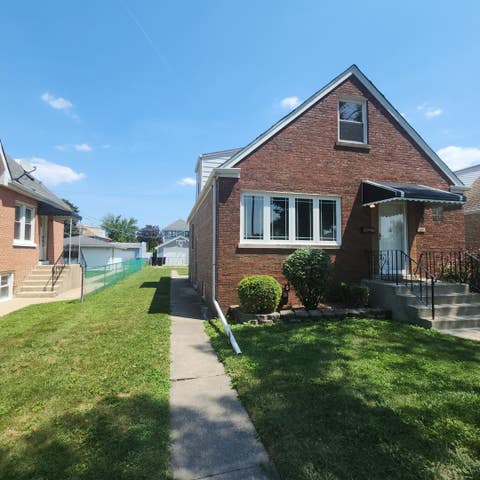 Photo of 5151 S NATCHEZ Avenue, Chicago, IL 60638 (MLS # 12723243)