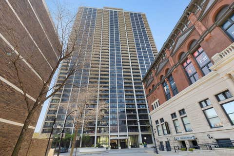 Photo of Chicago, IL 60610 (MLS # 12646125)