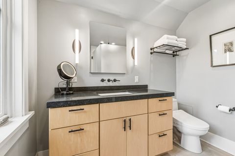Tiny photo for 515 N Elmwood Avenue, Oak Park, IL 60302 (MLS # 12627321)
