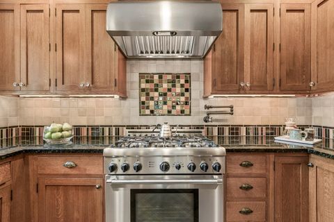 Tiny photo for 515 N Elmwood Avenue, Oak Park, IL 60302 (MLS # 12627321)