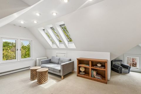 Tiny photo for 515 N Elmwood Avenue, Oak Park, IL 60302 (MLS # 12627321)