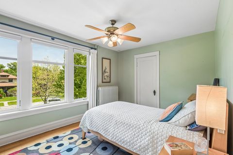 Tiny photo for 515 N Elmwood Avenue, Oak Park, IL 60302 (MLS # 12627321)