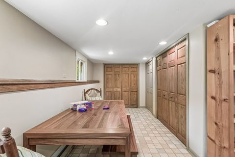 Tiny photo for 515 N Elmwood Avenue, Oak Park, IL 60302 (MLS # 12627321)
