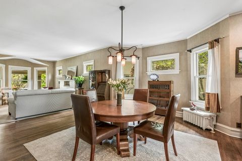 Tiny photo for 515 N Elmwood Avenue, Oak Park, IL 60302 (MLS # 12627321)