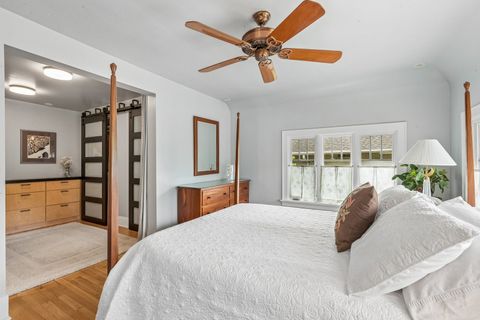 Tiny photo for 515 N Elmwood Avenue, Oak Park, IL 60302 (MLS # 12627321)