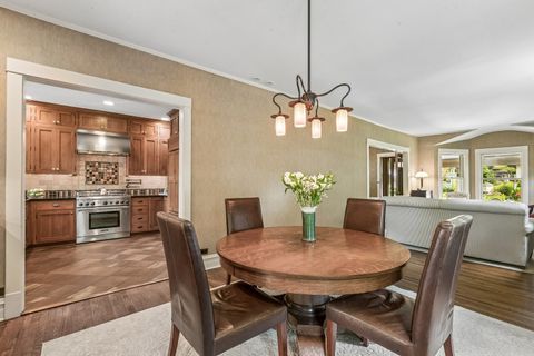 Tiny photo for 515 N Elmwood Avenue, Oak Park, IL 60302 (MLS # 12627321)