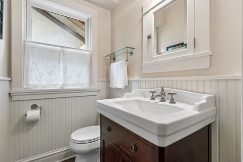 Tiny photo for 515 N Elmwood Avenue, Oak Park, IL 60302 (MLS # 12627321)