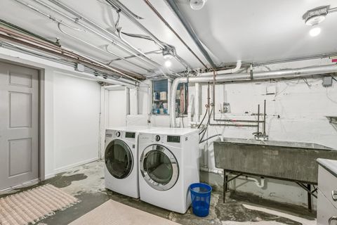Tiny photo for 515 N Elmwood Avenue, Oak Park, IL 60302 (MLS # 12627321)