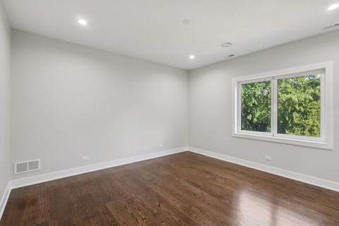 Tiny photo for 1744 Walnut Circle, Northbrook, IL 60062 (MLS # 12495582)