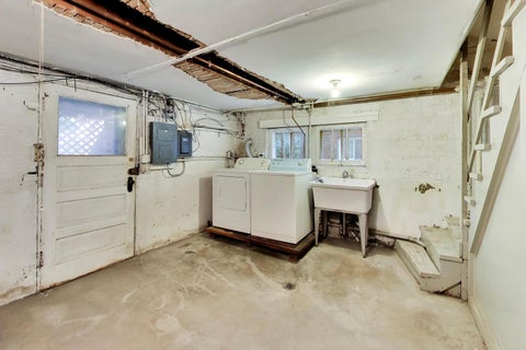 Tiny photo for 1102 Wisconsin Avenue, Oak Park, IL 60304 (MLS # 12734539)