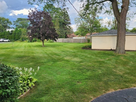 Tiny photo for 1341 Balmoral Avenue #2S, Westchester, IL 60154 (MLS # 12777687)
