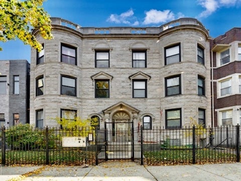 Photo of 5423 S Michigan Avenue #3S, Chicago, IL 60615 (MLS # 12757573)