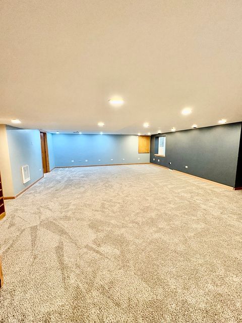 Tiny photo for 30 Beaconsfield Court #30, Lincolnshire, IL 60069 (MLS # 12630210)