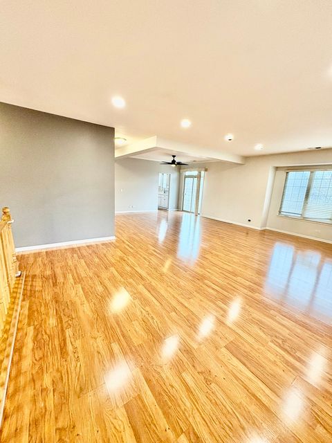 Tiny photo for 30 Beaconsfield Court #30, Lincolnshire, IL 60069 (MLS # 12630210)