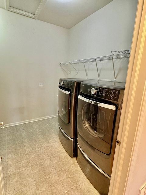 Tiny photo for 30 Beaconsfield Court #30, Lincolnshire, IL 60069 (MLS # 12630210)