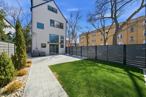 Tiny photo for 4500 N Saint Louis Avenue, Chicago, IL 60625 (MLS # 12607923)