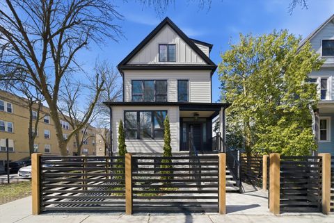 Photo of 4500 N Saint Louis Avenue, Chicago, IL 60625 (MLS # 12607923)
