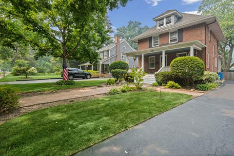 Tiny photo for 1538 Oakwood Avenue, Highland Park, IL 60035 (MLS # 12699488)