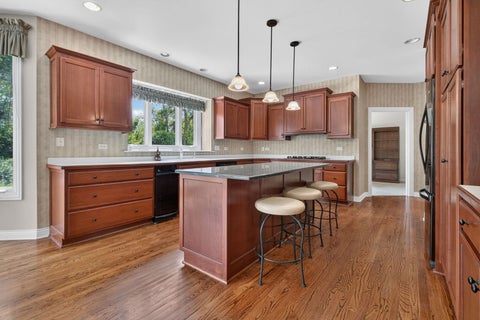 Tiny photo for 10897 Pioneer Trail, Frankfort, IL 60423 (MLS # 12776833)