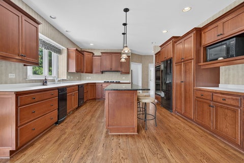 Tiny photo for 10897 Pioneer Trail, Frankfort, IL 60423 (MLS # 12776833)