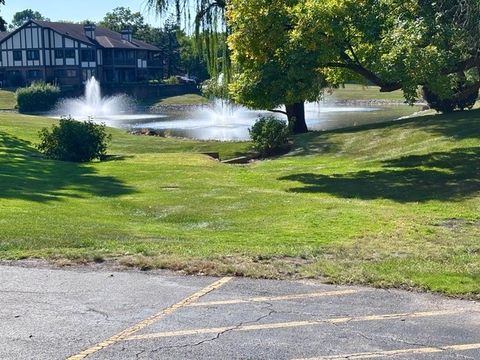 Tiny photo for 7737 W Golf Drive #101, Palos Heights, IL 60463 (MLS # 12581409)