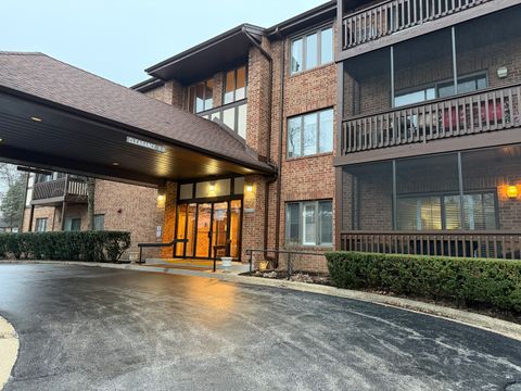 Photo of 7737 W Golf Drive #101, Palos Heights, IL 60463 (MLS # 12581409)