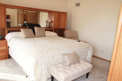 Tiny photo for 613 Farm View Road, University Park, IL 60484 (MLS # 12488333)