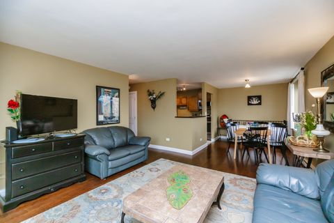 Tiny photo for 9128 W Terrace Drive #3B, Niles, IL 60714 (MLS # 12579540)