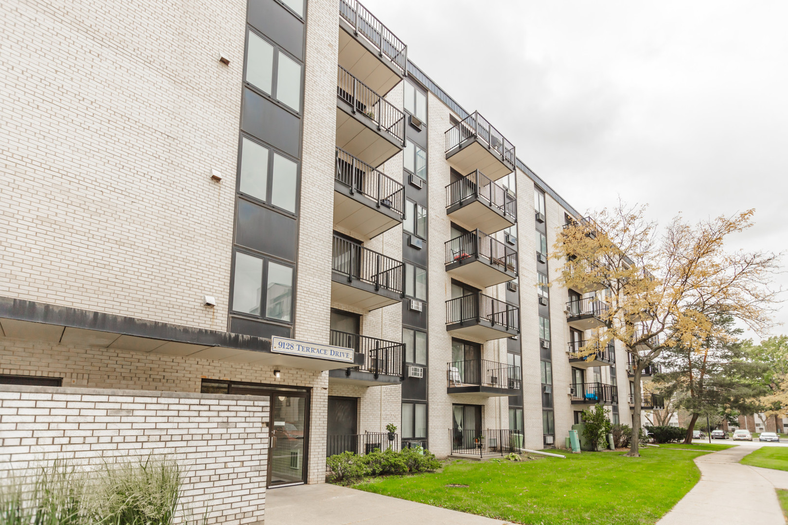 9128 W Terrace Drive 3B