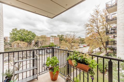 Tiny photo for 9128 W Terrace Drive #3B, Niles, IL 60714 (MLS # 12579540)